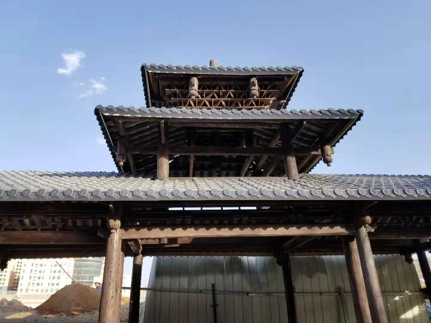 知不知道甘肅蘭州樹(shù)脂瓦在新型建材行業(yè)中的地位都是哪些因素造成的呢？